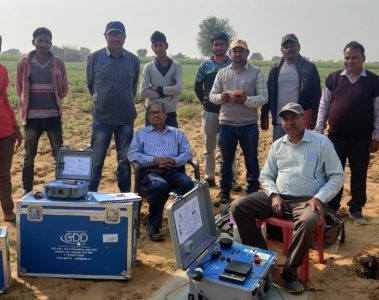 Induced Polarization survey at Narnaul, Haryana using 5 kilowatt system from Instrumentation GDD. Featured is the TX4 2400V-20A-5000W Transmitter and GR x8 mini Receiver. Picture courtesy GSI Lucknow